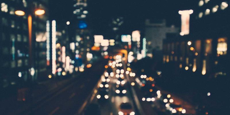 波尔卡圆点邂逅赫本裙：1950年代复古元素如何重塑当代绿色婚纱潮流