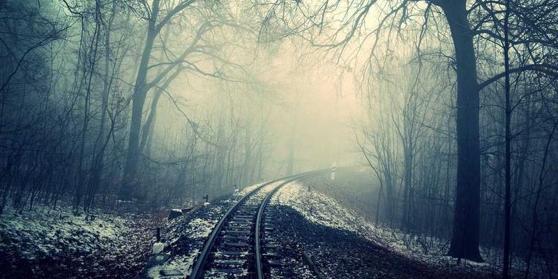 穿越时光的衣橱：当复古穿搭遇见可持续时尚，打造永不过时的经典搭配